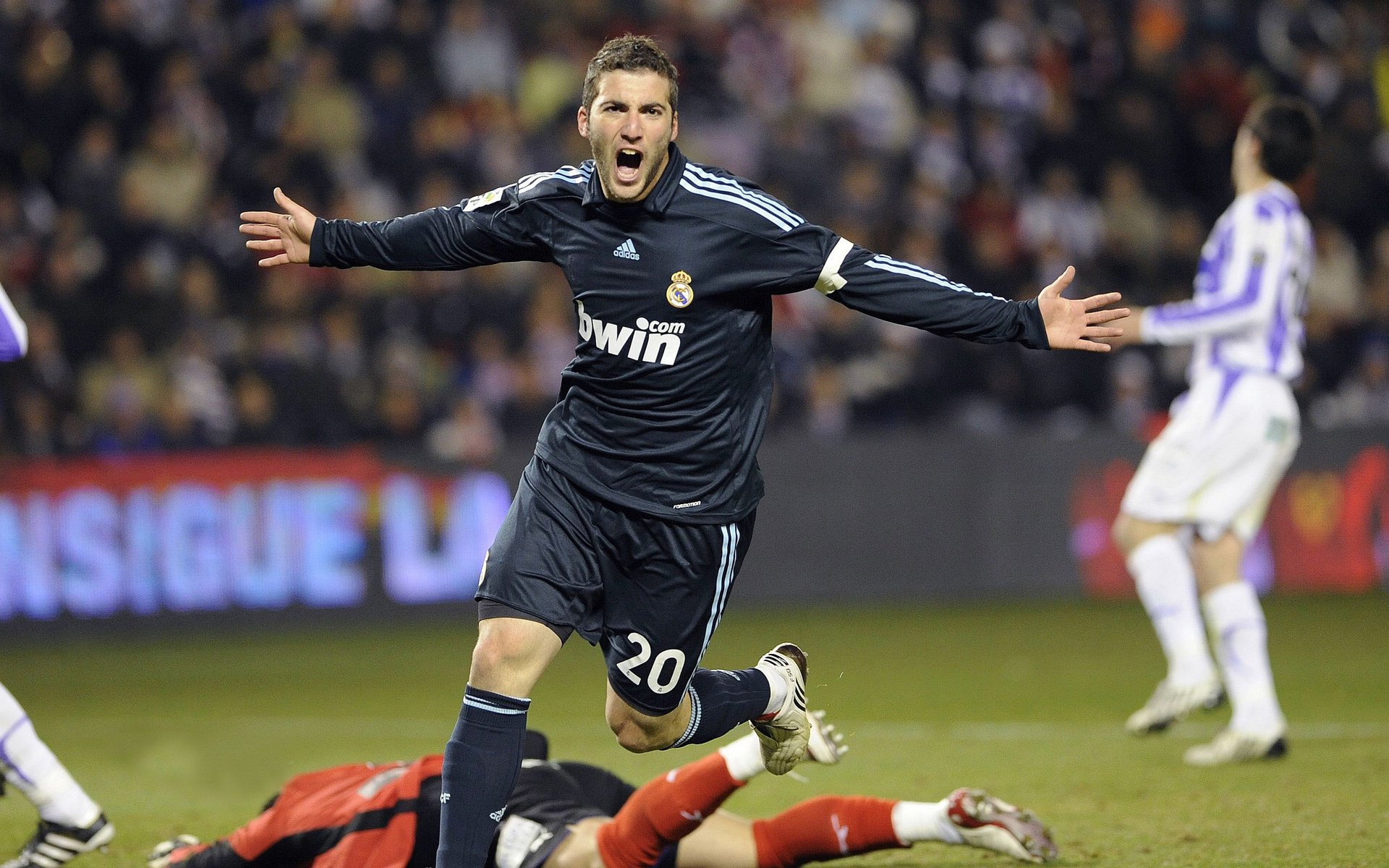 国足门将位置竞争更加激烈，国足门将实力