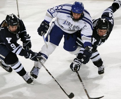 乐鱼（中国）体育官方网站-曼城在比赛中对细节的执行力让对手难以适应，曼城的打法特点