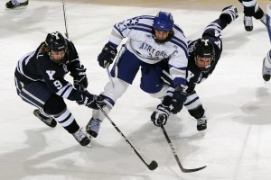 乐鱼官网-切尔西与卡拉巴赫战平，防守漏洞难掩，切尔西的卡希尔